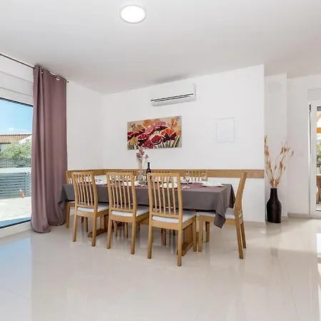 Dom wakacyjny Jadrija *