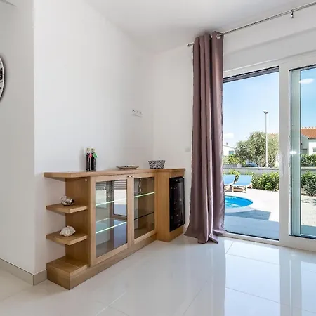 Jadrija Dom wakacyjny Szybenik